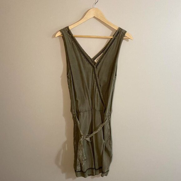 Anthropologie Cloth & Stone Khaki green linen romper with tie waist - Picture 3 of 3